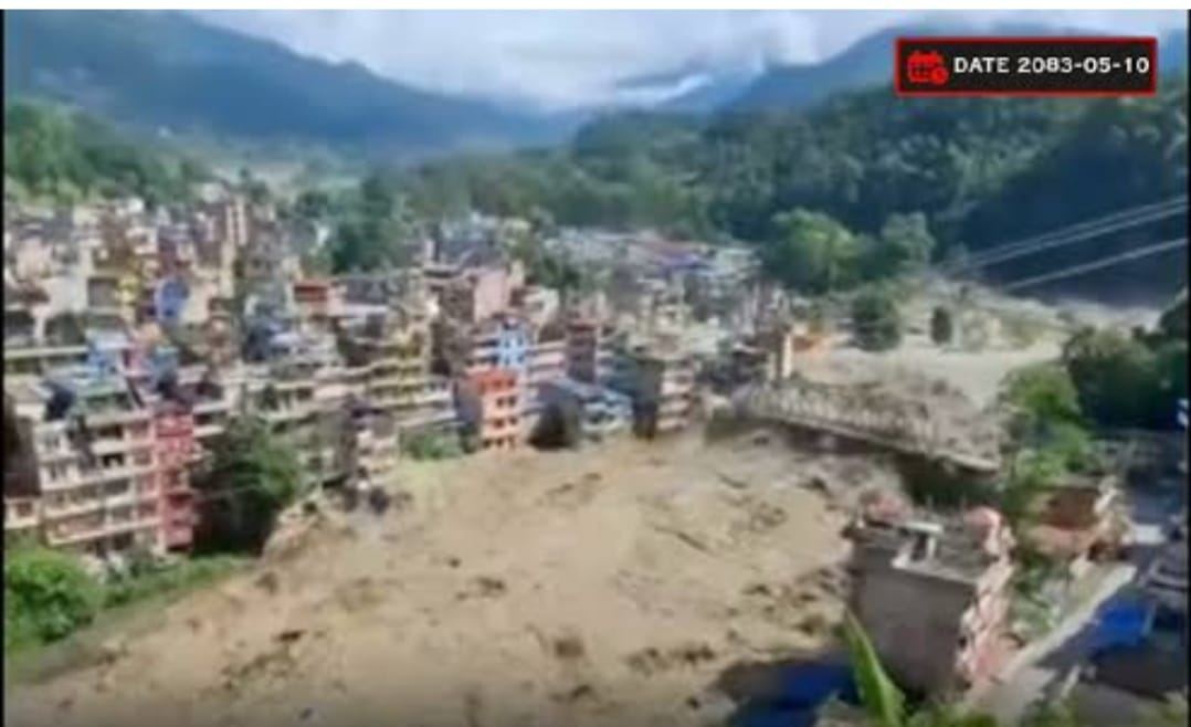 नुवाकोट में भीषण बाढ़ से हड़कंप, 1,650 छात्रों वाले स्कूल में कई की स्थिति अस्पष्ट : नेपाल