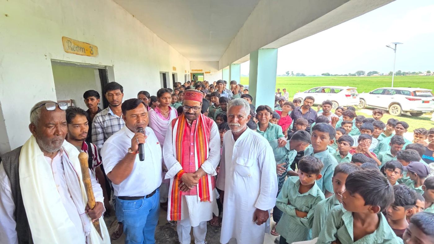 शिक्षकों का सम्मान, विद्यार्थियों से संवाद