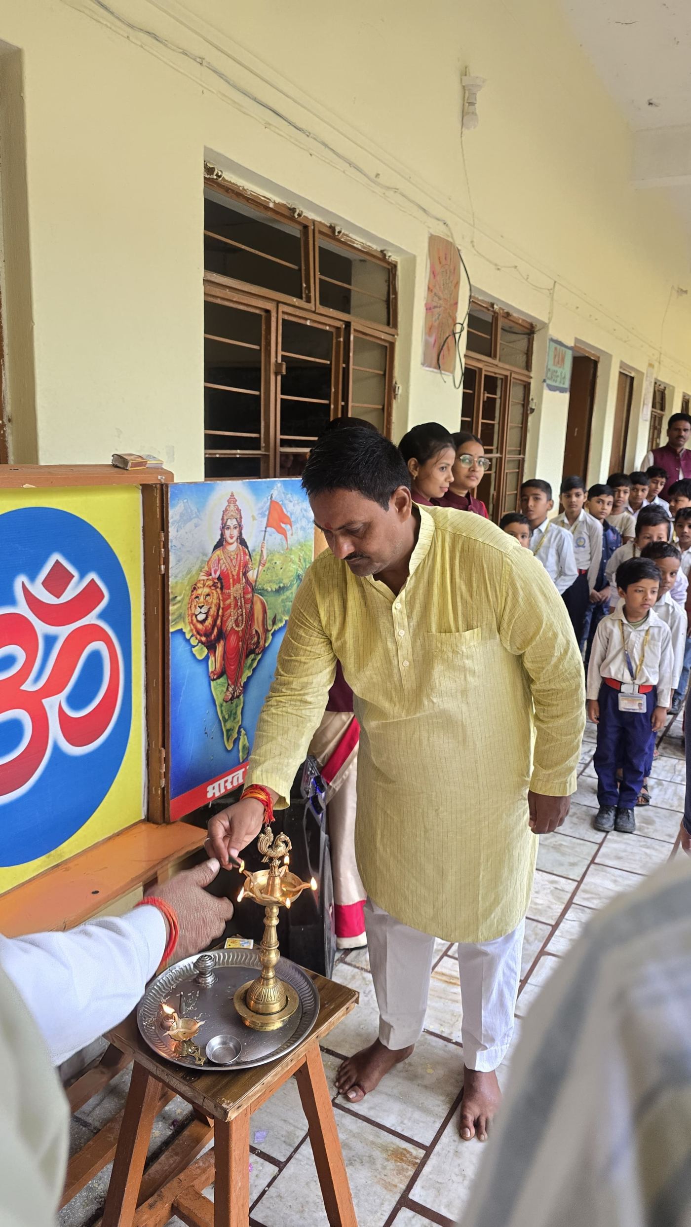 सरस्वती शिशु विद्या मंदिर में राष्ट्र गीत वंदे मातरम् के 150 वर्ष पूर्ण होने पर सामूहिक गायन कार्यक्रम का आयोजन